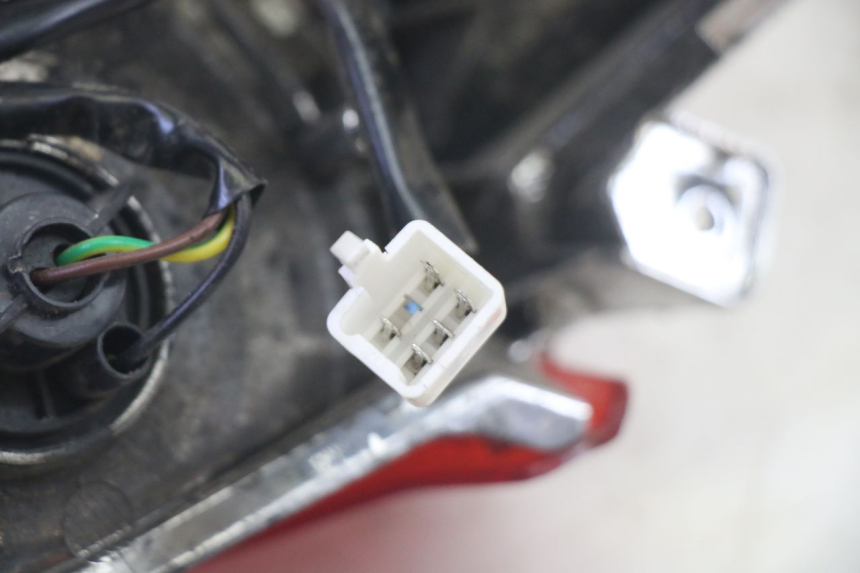 photo de TYLNE ŚWIATŁO JM MOTORS SANTANA EVO 50 (2024 - 2026) - Stan powierzchni