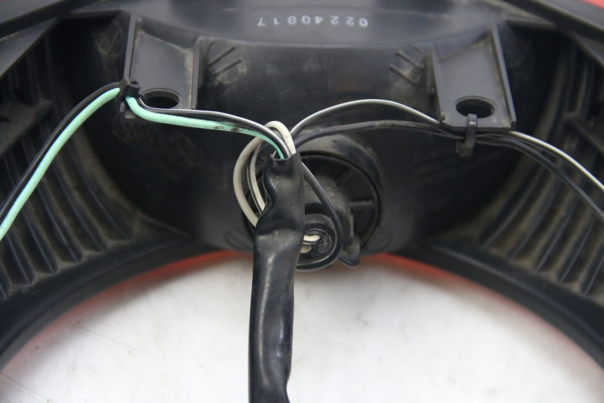 photo de LAMPA TYLNA SUZUKI SIXTEEN 125 (2008 - 2010) - Oznaczenia i referencje