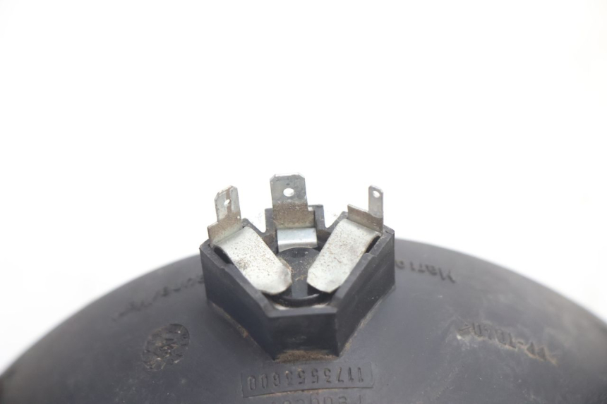 photo de ŚWIATŁO TYLNE PEUGEOT SPEEDFIGHT LC 50 (1996 - 2002) - Zbliżenie techniczne