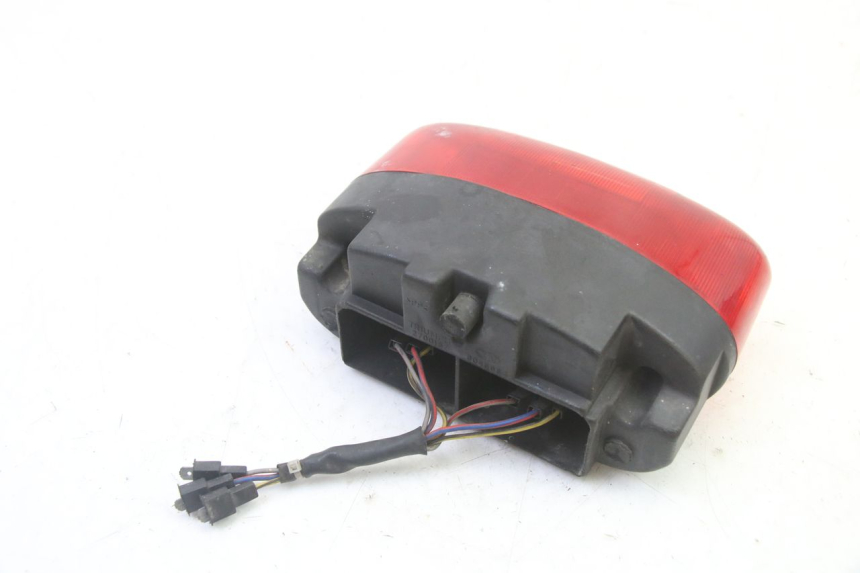 photo de LAMPA TYLNA TRIUMPH SPRINT 900 (1995 - 1998) - Inny kąt widzenia