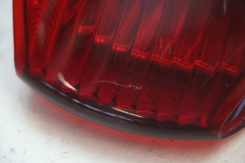 photo de LAMPA TYLNA APRILIA SR 2T 50 (2012 - 2017) - Inny kąt widzenia