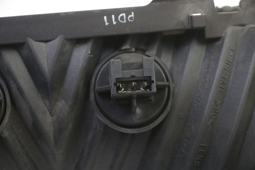 photo de LAMPA TYLNA HONDA ST PAN EUROPEAN 1300 (2002 - 2013) - Stan powierzchni