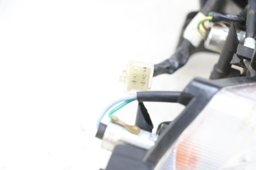 photo de LAMPA TYLNA PEUGEOT STREETZONE 2T 50 (2014 - 2019) - Zoom stanu zużycia