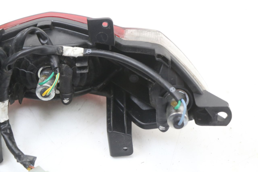 photo de LAMPA TYLNA PEUGEOT STREETZONE I 2T 50 (2018 - 2020) - Punkty mocowania