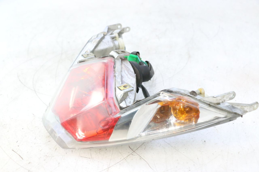 photo de ŚWIATŁO TYLNE KYMCO SUPER 8 2T 50 (2007 - 2013) - Zoom stanu zużycia