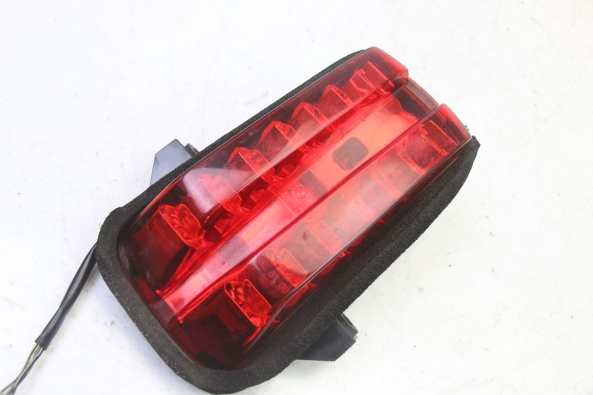 photo de LAMPA TYLNA SUZUKI SV S 650 (2003 - 2009) - Szczegół części