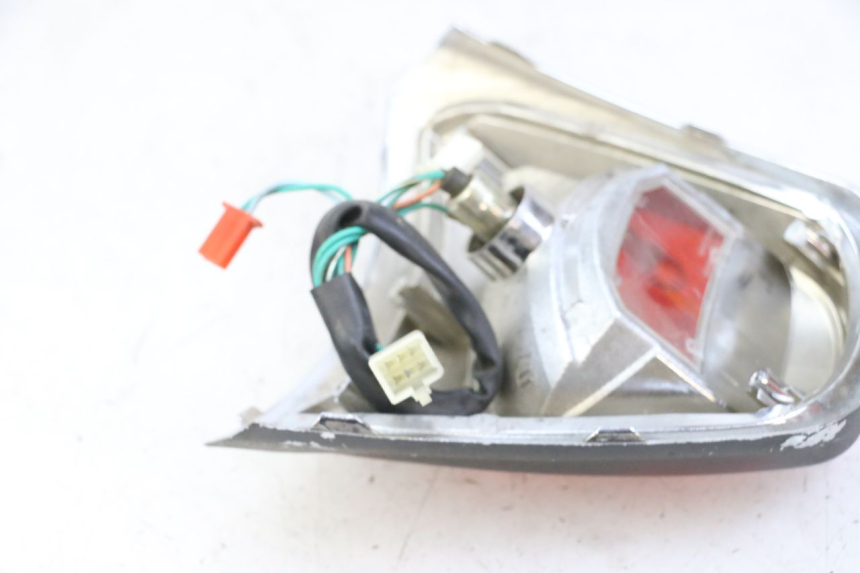 photo de LAMPA TYLNA SYM FIDDLE 3 III 50 (2014 - 2020) - Szczegół części