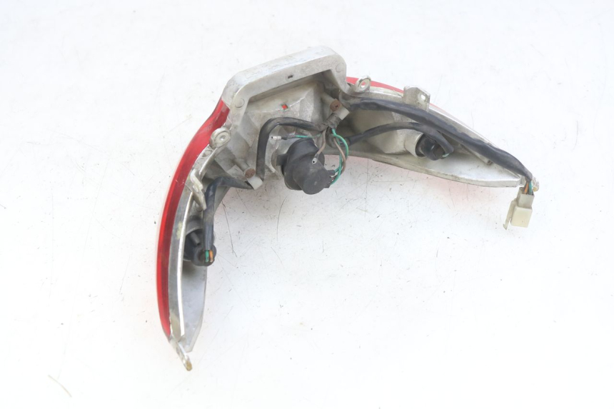 photo de LAMPA TYLNA SYM SYMPHONY 125 (2009 - 2015) - Stan powierzchni