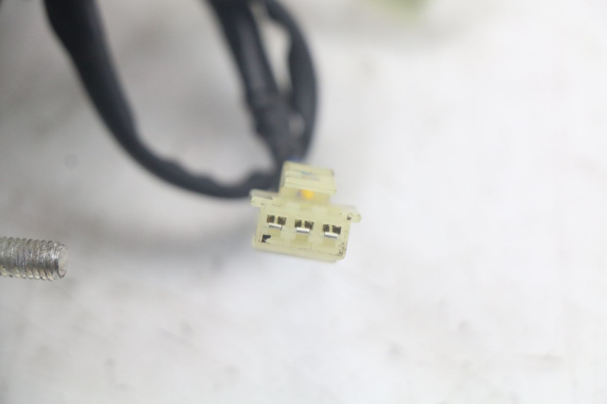 photo de LAMPA TYLNA YAMAHA TDM ABS 900 (2002 - 2014) - Stan powierzchni