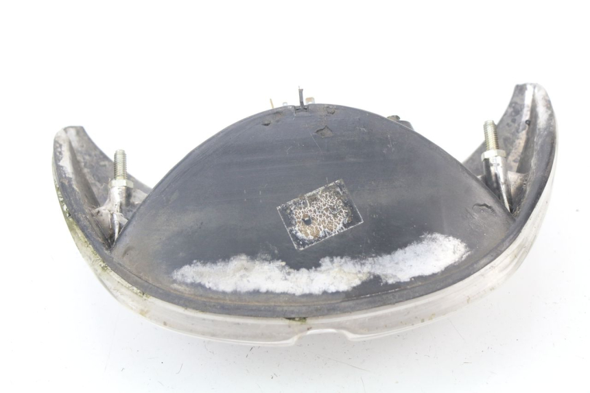 photo de LAMPA TYLNA PEUGEOT TREKKER TKR 50 (2005 - 2014) - Zoom stanu zużycia