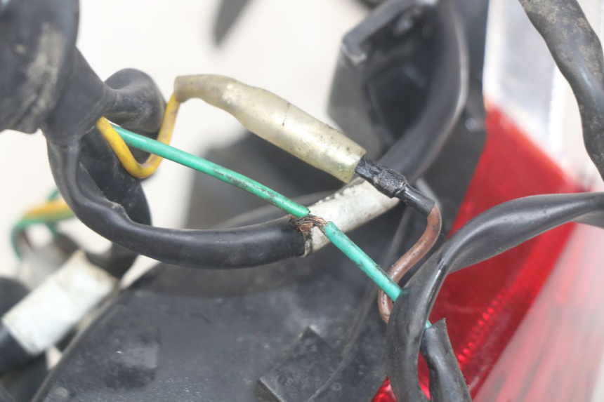 photo de LAMPA TYLNA PEUGEOT TWEET 4T 50 (2018 - 2022) - Szczegół części