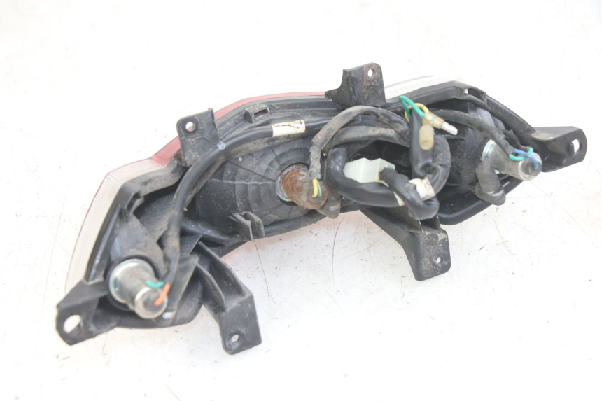 photo de LAMPA TYLNA PEUGEOT TWEET 4T 50 (2014 - 2019) - Inny kąt widzenia