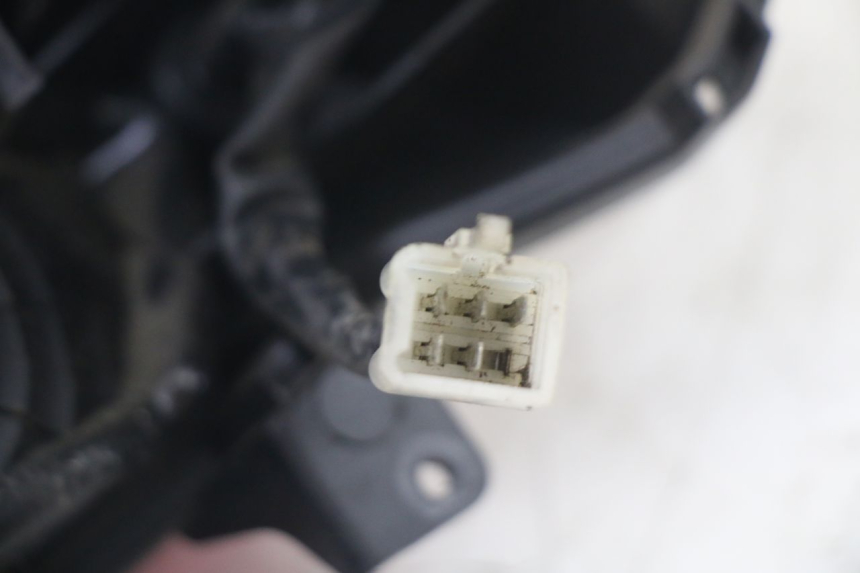 photo de LAMPA TYLNA PEUGEOT TWEET 4T 50 (2018 - 2022) - Stan powierzchni