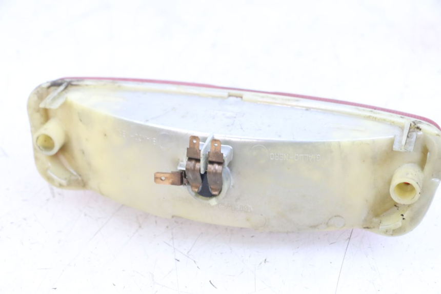 photo de LAMPA TYLNA PIAGGIO TYPHOON 80 (1994 - 1997) - Zbliżenie techniczne