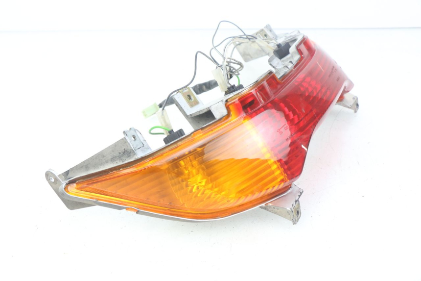 photo de LAMPA TYLNA SUZUKI UH BURGMAN 125 (2002 - 2006) - Szczegół części