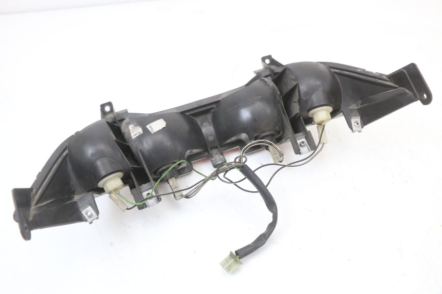 photo de LAMPA TYLNA SUZUKI UH BURGMAN 125 (2002 - 2006) - Zbliżenie techniczne