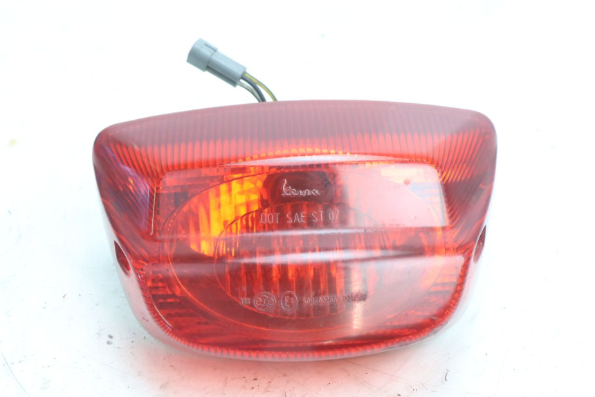 photo de LAMPA TYLNA PIAGGIO VESPA S 2T 50 (2007 - 2014) - Szczegół części