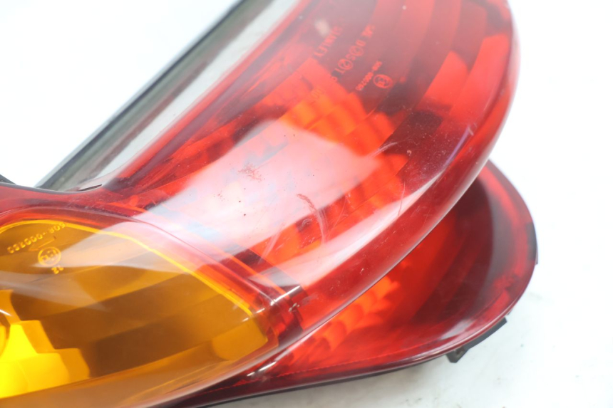 photo de LAMPA TYLNA HONDA VFR FI RC46 800 (1998 - 2001) - Inny kąt widzenia