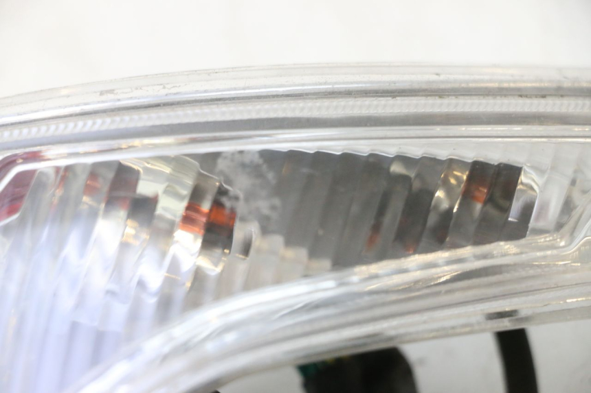 photo de LAMPA TYLNA PEUGEOT VIVACITY NEW 2T 50 (2008 - 2017) - Szczegóły charakterystyczne