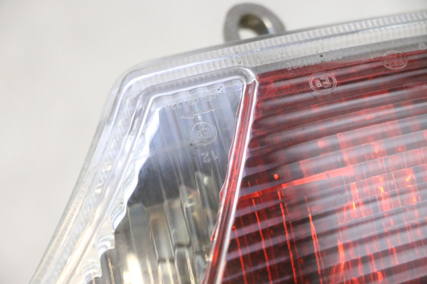 photo de LAMPA TYLNA PEUGEOT VIVACITY NEW 2T 50 (2008 - 2017) - Zoom stanu zużycia