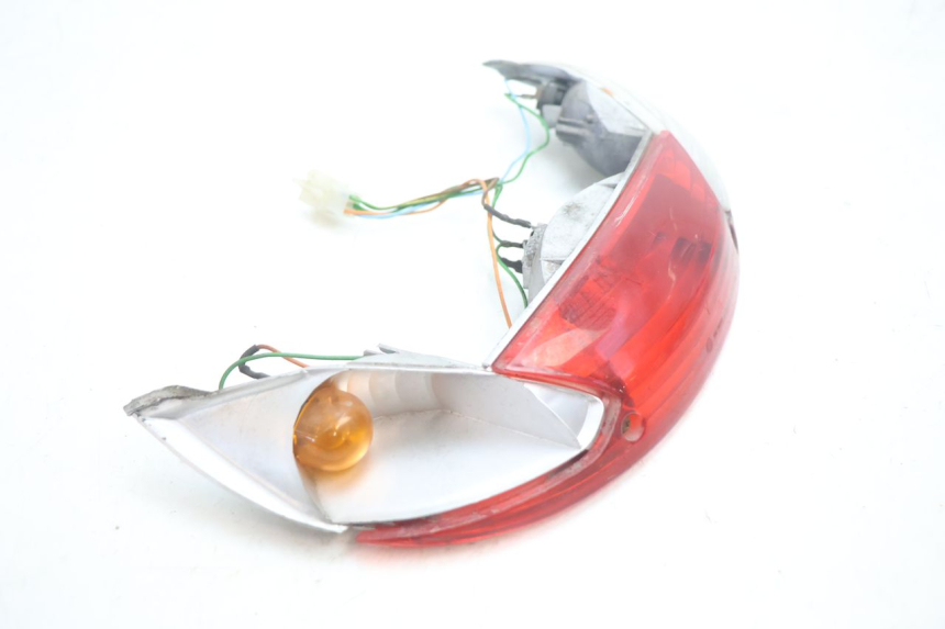 photo de LAMPA TYLNA PEUGEOT VIVACITY 50 (1998 - 2003) - Szczegół części