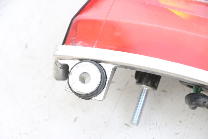 photo de LAMPA TYLNA DAELIM VJ ROADWIN FI 125 (2008 - 2017) - Część sprawdzona