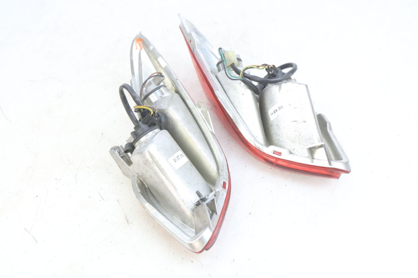 photo de LAMPA TYLNA YAMAHA X-MAX XMAX 125 (2010 - 2013) - Szczegół części