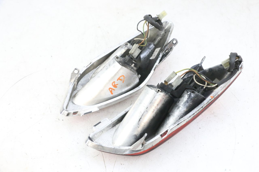 photo de LAMPA TYLNA YAMAHA XMAX X-MAX 125 (2006 - 2009) - Zoom stanu zużycia