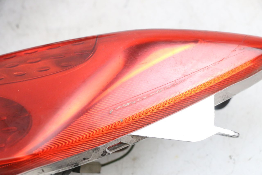photo de LAMPA TYLNA YAMAHA XMAX X-MAX 125 (2006 - 2009) - Widok ogólny