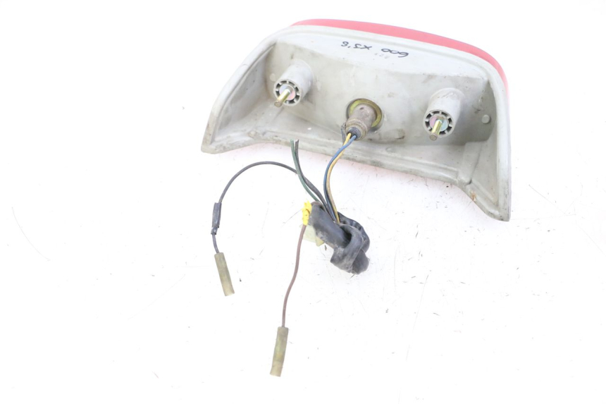 photo de LAMPA TYLNA YAMAHA XJN DIVERSION 600 (2000 - 2003) - Widok ogólny