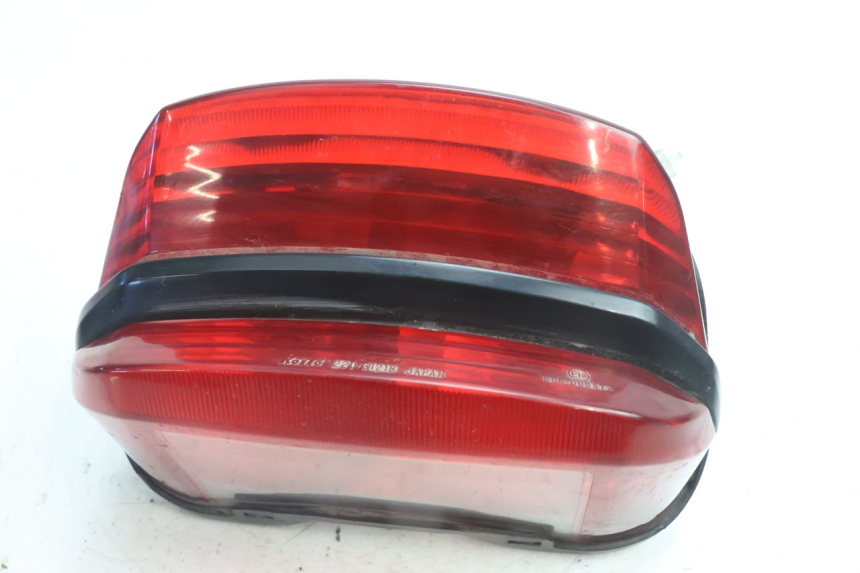 photo de ŚWIATŁO TYLNE YAMAHA XJR 1300 (1998 - 2002) - Inny kąt widzenia
