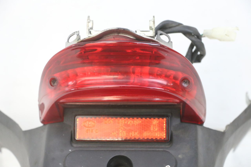 photo de LAMPA TYLNA HONDA XLV VARADERO 125 (2000 - 2006) - Stan powierzchni