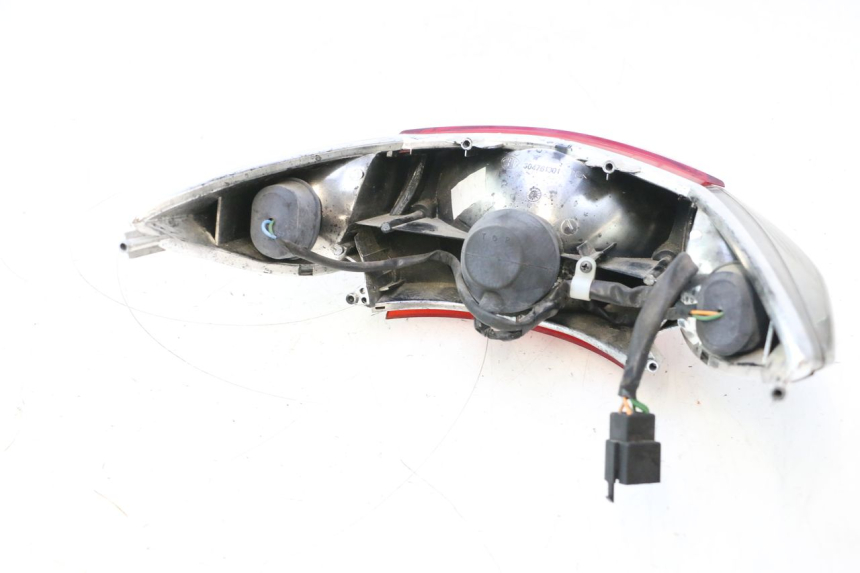 photo de ŚWIATŁO TYLNE HONDA XLV VARADERO 125 (2007 - 2012) - Stan powierzchni
