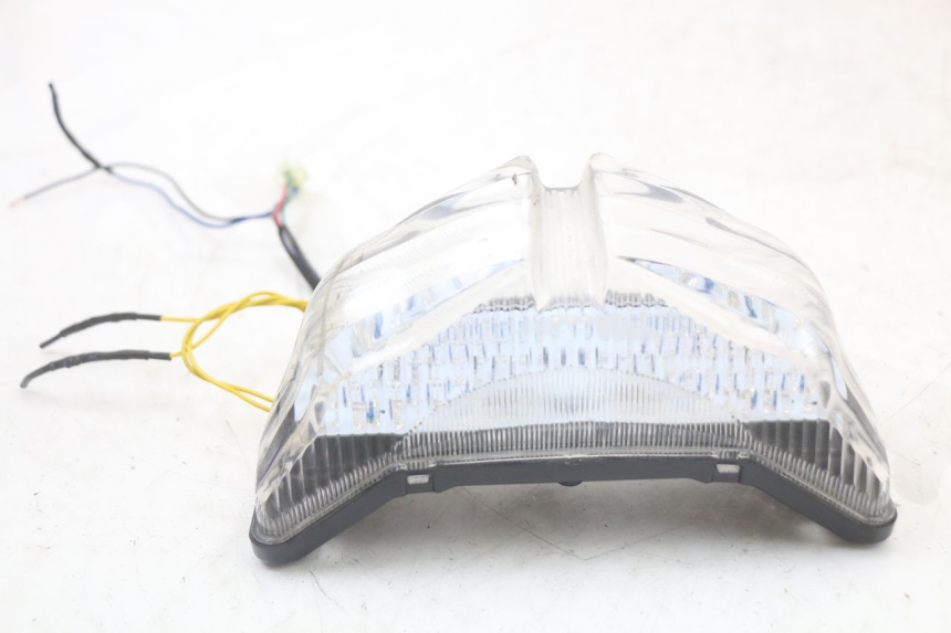 photo de LAMPA TYLNA YAMAHA FZ1 FAZER 1000 (2007 - 2009) - Widok główny