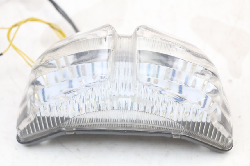 photo de LAMPA TYLNA YAMAHA FZ1 FAZER 1000 (2007 - 2009) - Zoom stanu zużycia