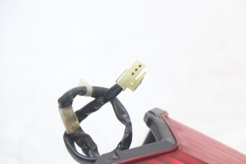 photo de LAMPA TYLNA YAMAHA XJ6 ABS 600 (2008 - 2016) - Stan powierzchni