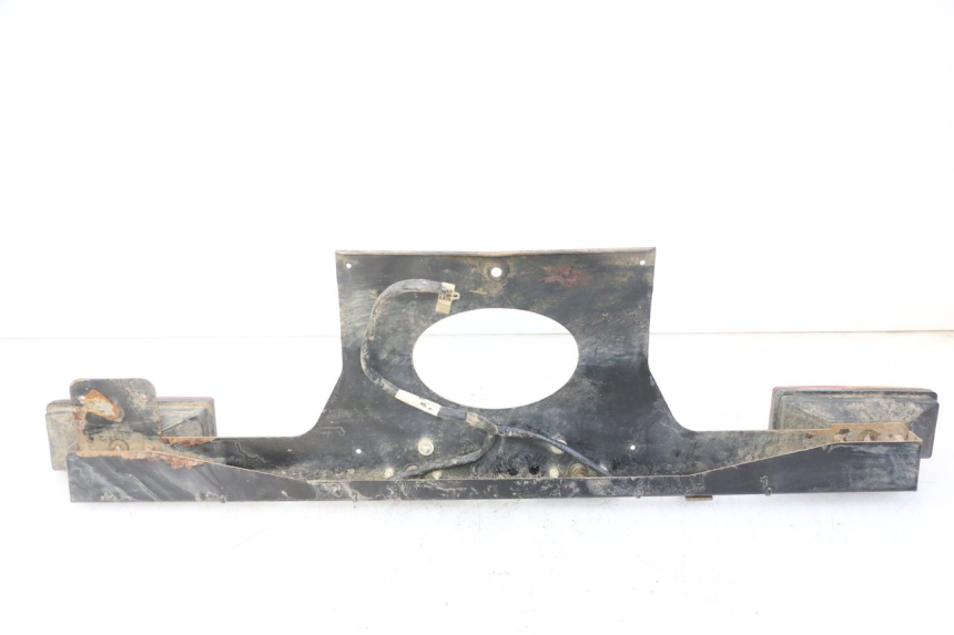 photo de LAMPA TYLNA YAMAHA YFM GRIZZLY 550 (2008 - 2015) - Zbliżenie techniczne