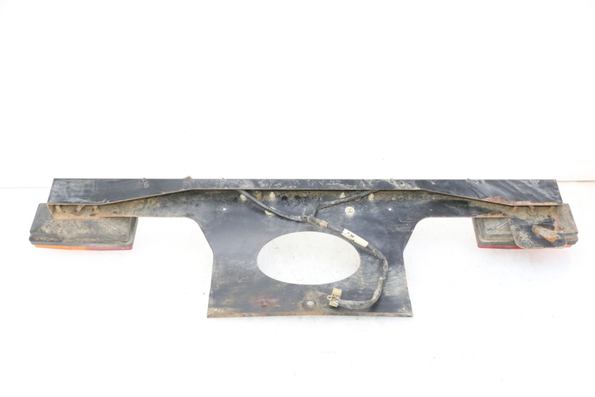 photo de LAMPA TYLNA YAMAHA YFM GRIZZLY 550 (2008 - 2015) - Stan powierzchni