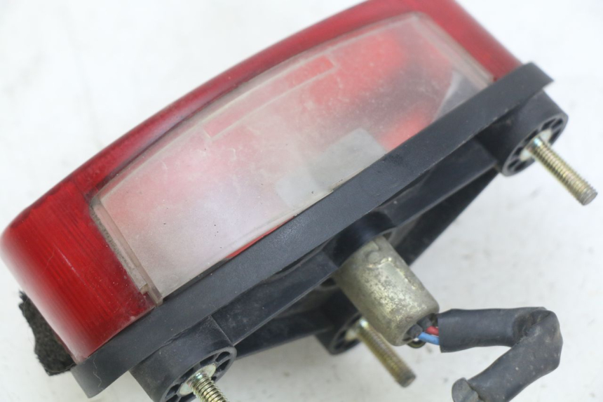 photo de LAMPA TYLNA YAMAHA YZF R THUNDERCAT 600 (1996 - 2003) - Punkty mocowania