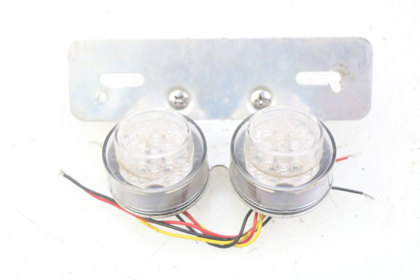 photo de LAMPA TYLNA KAWASAKI ZEPHYR 1100 ( - 1995) - Zbliżenie techniczne