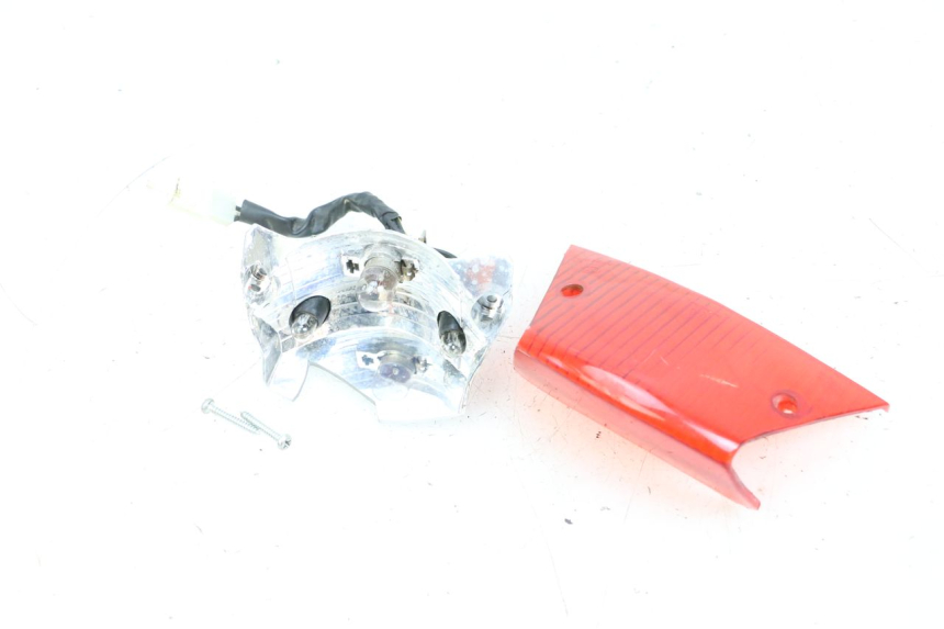 photo de LAMPA TYLNA PIAGGIO ZIP 4T 50 (2018 - 2020) - Szczegół części