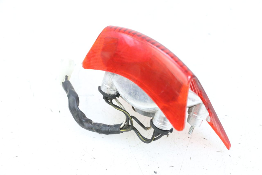 photo de LAMPA TYLNA PIAGGIO ZIP 4T 50 (2018 - 2020) - Zbliżenie techniczne