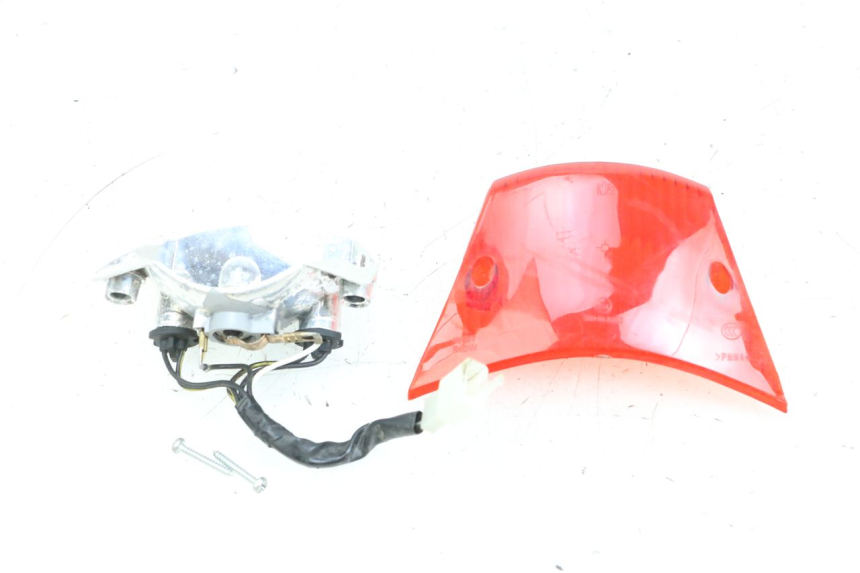 photo de LAMPA TYLNA PIAGGIO ZIP 4T 50 (2018 - 2020) - Oznaczenia i referencje