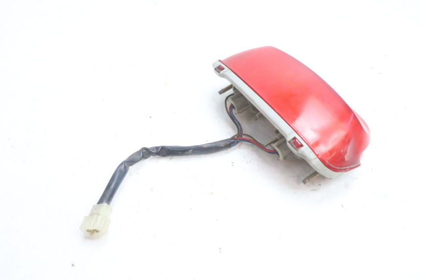 photo de LAMPA TYLNA KAWASAKI ZZR 600 (1995 - 2004) - Zbliżenie techniczne