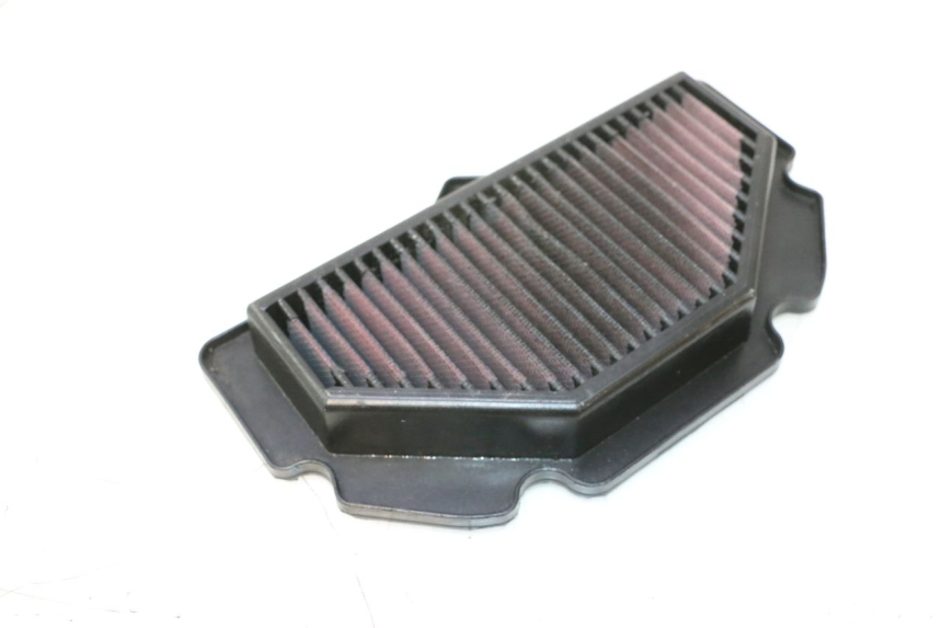 photo de FILTR POWIETRZA SUZUKI GSR 600 (2005 - 2012) - Szczegół części