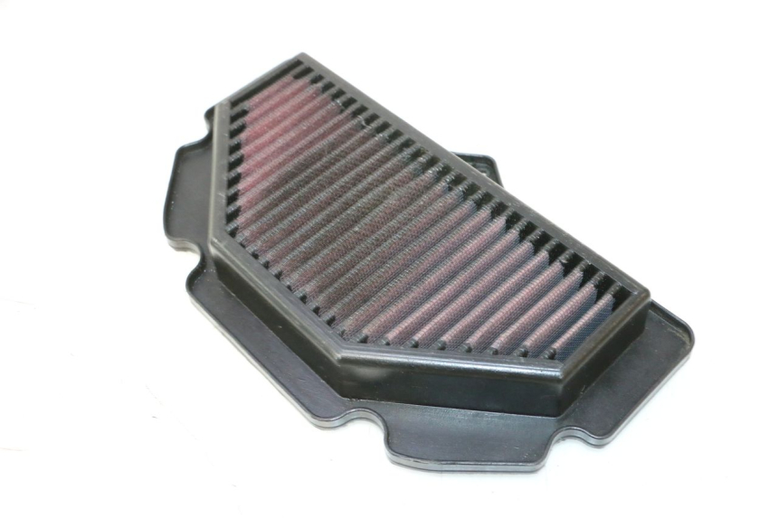 photo de FILTR POWIETRZA SUZUKI GSR 600 (2005 - 2012) - Zoom stanu zużycia