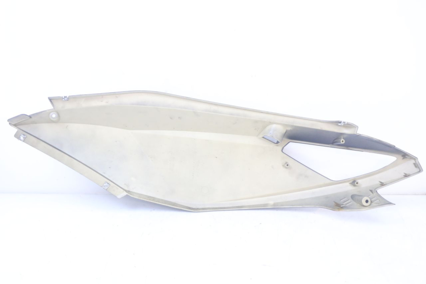 photo de PRAWY TYLNY BOK QUADRO 3D S 350 (2013 - 2018) - Punkty mocowania