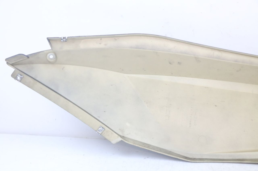 photo de PRAWY TYLNY BOK QUADRO 3D S 350 (2013 - 2018) - Stan powierzchni