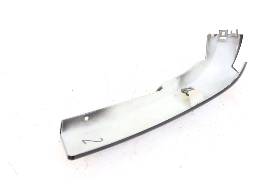 photo de PRAWY TYLNY BOK E-MAX 80L 1 (2011 - 2014) - Zbliżenie techniczne