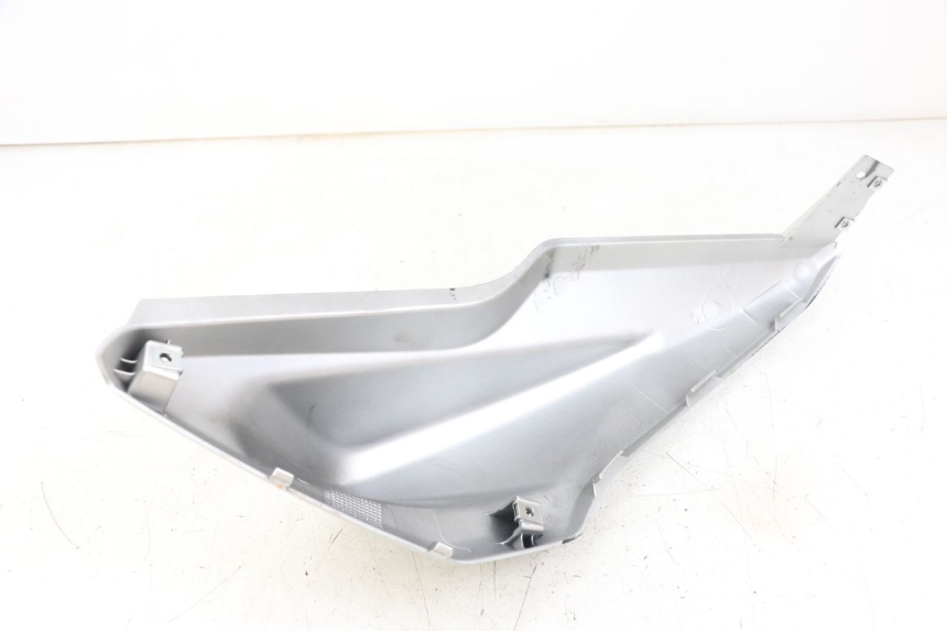 photo de PRAWY TYLNY BOK YAMAHA AEROX 2T 50 (2013 - 2017) - Inny kąt widzenia